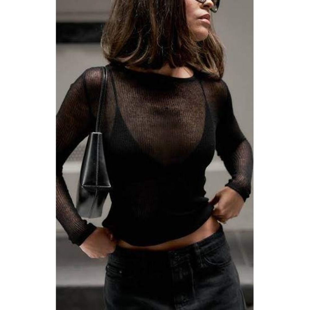 All Things Golden Sheer Knitted Long Sleeve Top S Black Ribbed Linen Minimalist